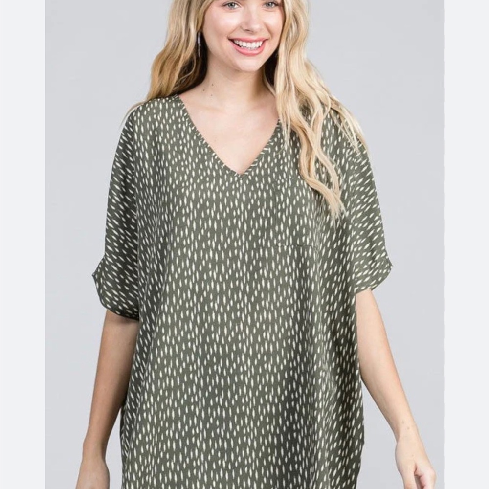 HP ✨ NEW Jodifl Green Oversized Top - Picture 7 of 8